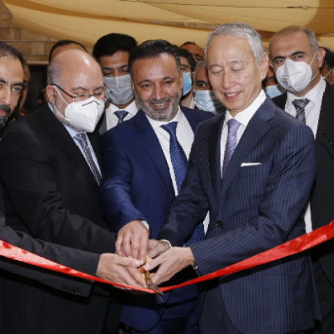 Minister Abiad Received a Donation of Solar Power Systems from Japan at Baabda Governmental Hospital