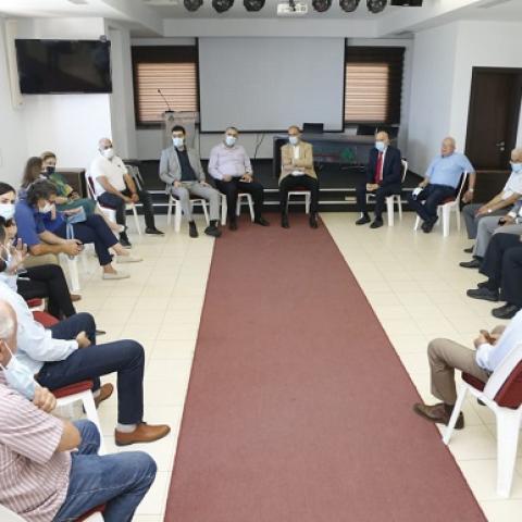 Hasan Met with a Delegation from Civil Society Organizations to Discuss an Initiative of Solidarity with the Palestinians