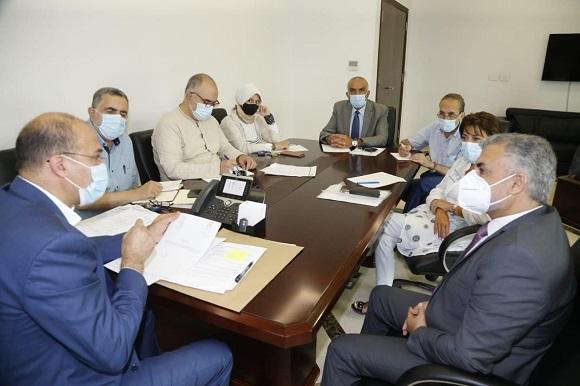 وزير الصحة تبلغ من حاكم مصرف لبنان بدء اصدار التحويلات المصرفية للدواء