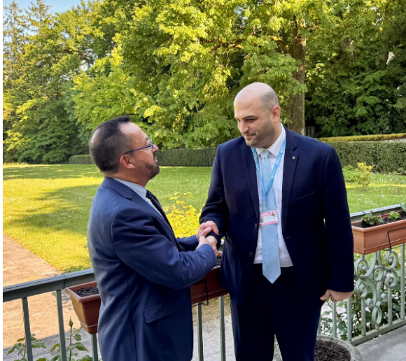 Nassereldine Meets with the French Minister of Health in Geneva, affirming the Support for the Health System