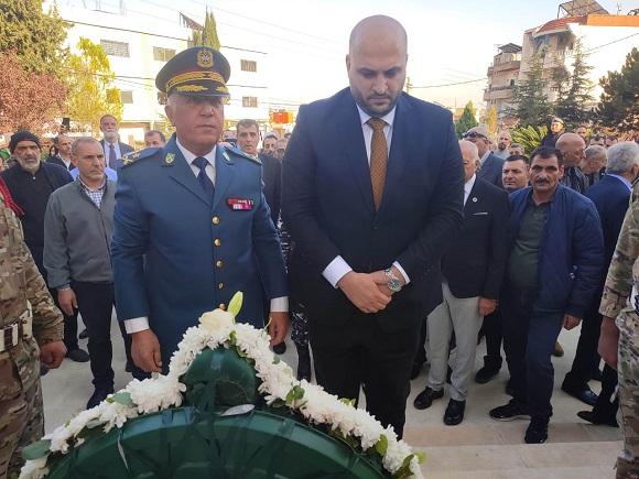 وزير الصحة وضع إكليلاً من الزهر على ضريح صبري حمادة في الهرمل 