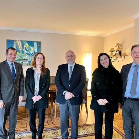 Abiad Examines Ways to Coordinate Efforts to Implement the National Health Strategy's Priorities