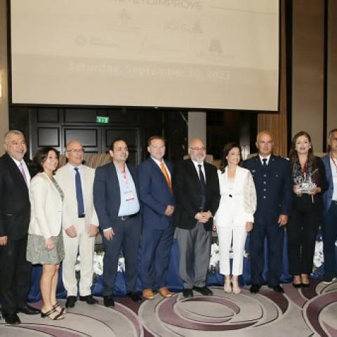 الأبيض في المؤتمر السنوي لنقابة المعالجين الفيزيائيين