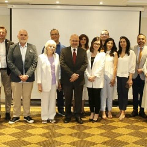 الصحة أطلقت بدعم من اليونيسف مبادرة "رايزينغ" Rising لتعزيز نمو الأطفال