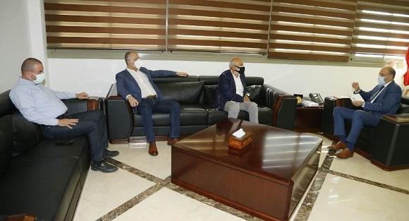 وزير الصحة بحث مع كاريتاس في تنسيق الجهود لاستيراد أدوية وحليب أطفال