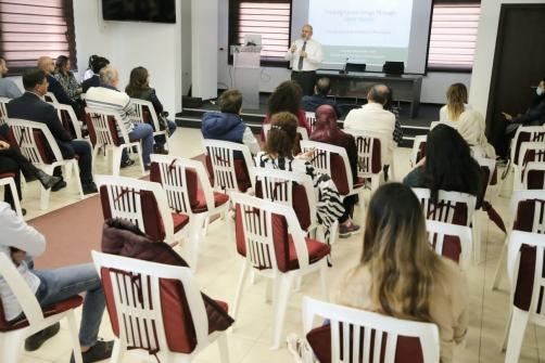 الأبيض أطلق الورشات التدريبية للصيادلة على نظام تتبع الادوية