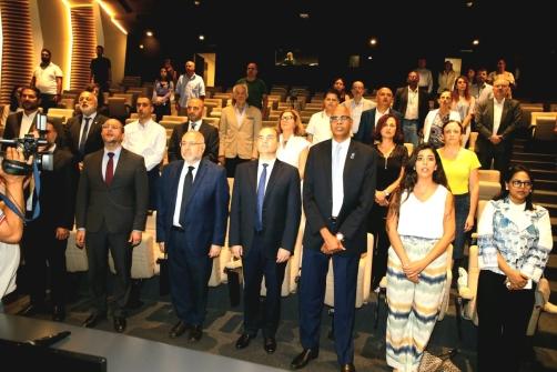 الأبيض أطلق رؤيا "طموحة وواقعية" للتحول الرقمي للقطاع الصحي