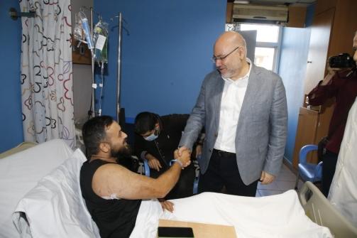 Abiad Inspects Tyre Hospitals, Shelters for Displaced Persons, and the Disaster Management Unit