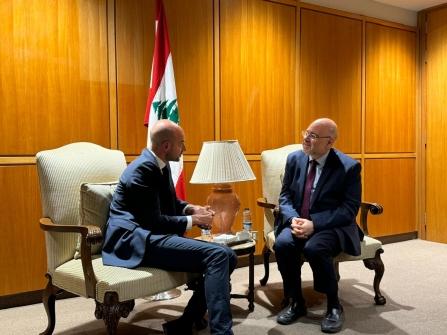 Abiad Meets with the French Foreign Minister and Received a Donation of Aid for Emergency Treatment