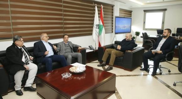 ناصر الدين عرض أوضاع مستشفى الحريري واستقبل نوابًا