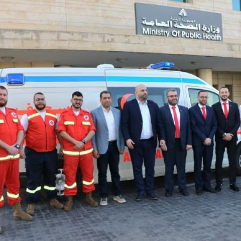 وزارة الصحة العامة تسلم جمعية الإسعاف اللبناني سيارة مقدمة كهبة من العراق تعزيزاً للاستجابة الميدانية