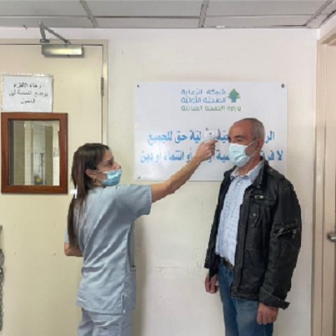 أدوية مجانية ورزمة من الخدمات الطبية في مراكز الرعاية الصحية الأولية وحمادة تشجع المواطنين على التسجيل 