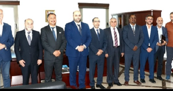 وزير الصحة بحث مع وفد البنك الإسلامي للتنمية في تجهيز المستشفيات الحكومية 