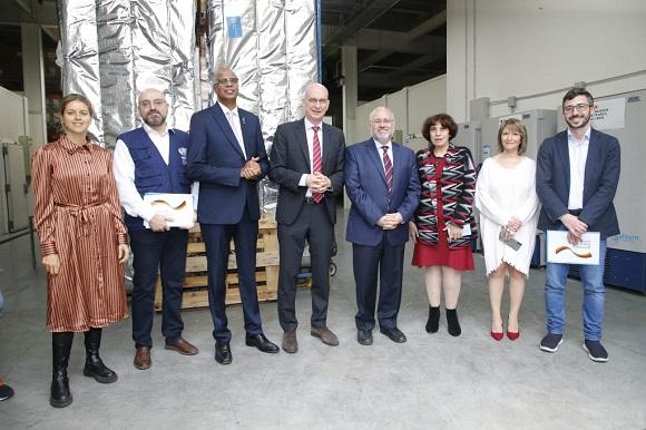 Abiad Receives from the German Ambassador a Donation of Special Supplies for Treating War-Wounded People