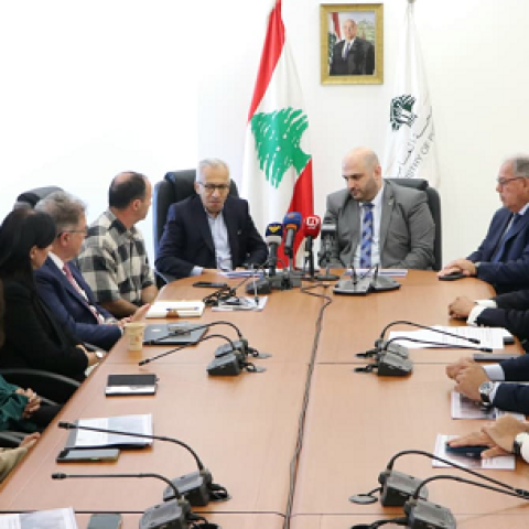 وزيرا الصحة والإقتصاد بحثا في إدخال العناية التلطيفية إلى بوالص التأمين