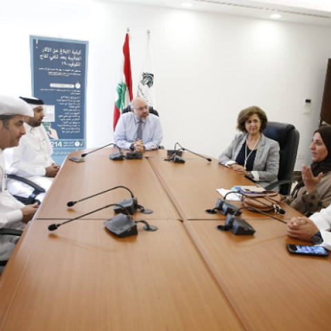 الابيض عرض مع وفد قطري مساندة القطاع الصحي في لبنان
