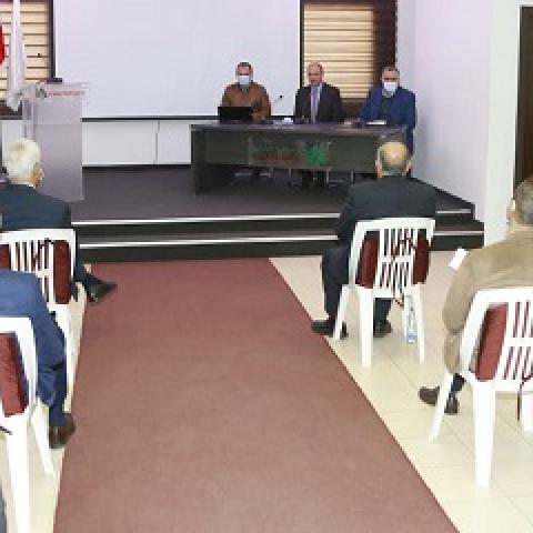 وزير الصحة إلتقى مسؤولي مراكز التلقيح المعتمدة وشدد على التزام الخطة