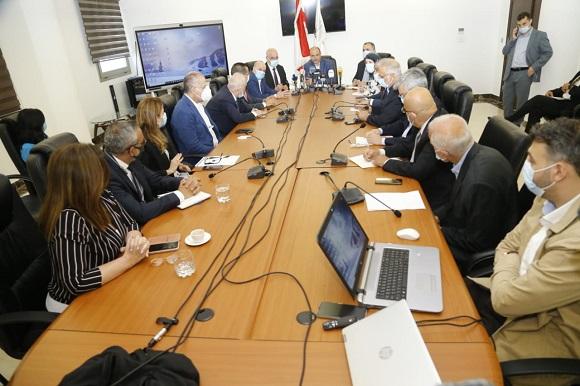 حسن ترأس اجتماعا صحيا وورشة عمل مع لجنة الصحة