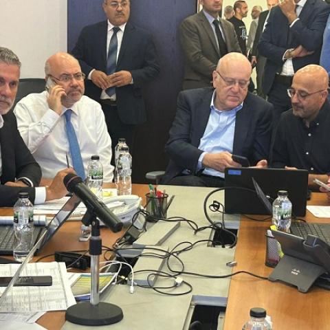 ميقاتي تلقى اتصال تضامن من اردوغان وتفقد مركز طوارىء الصحة