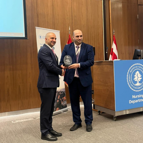 ناصر الدين إفتتح مؤتمر "المركز الطبي" حول الخدمات التمريضية المتقدمة