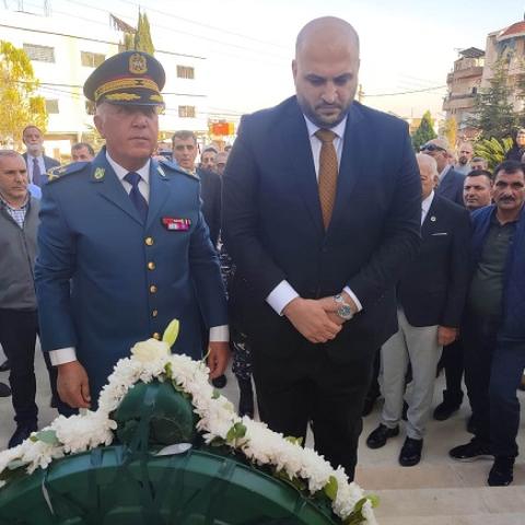 وزير الصحة وضع إكليلاً من الزهر على ضريح صبري حمادة في الهرمل 