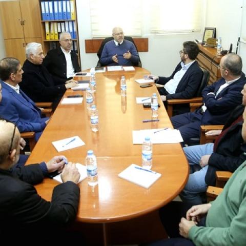 الأبيض زار البقاع متابعا لقاءاته لشرح آلية الزيادات الكبيرة على التغطية الصحية ويعقد مؤتمرا صحافيا غدا 