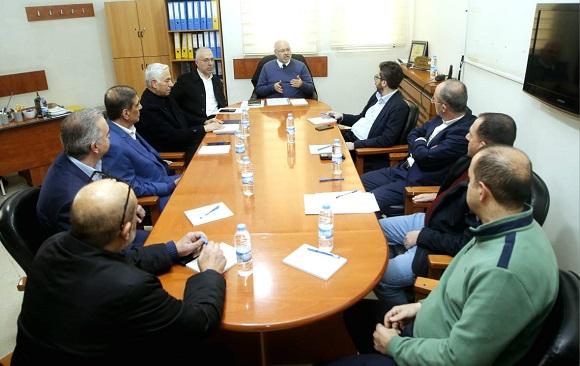 الأبيض زار البقاع متابعا لقاءاته لشرح آلية الزيادات الكبيرة على التغطية الصحية ويعقد مؤتمرا صحافيا غدا 