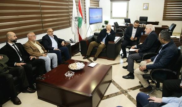ناصر الدين عرض أوضاع مستشفى الحريري واستقبل نوابًا