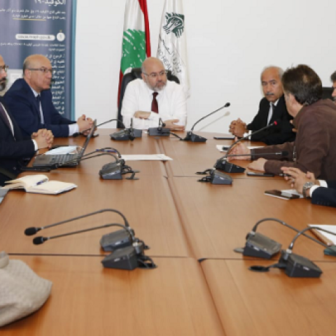 الابيض ترأس الاجتماع الاول للجنة تقييم واعتماد المستشفيات