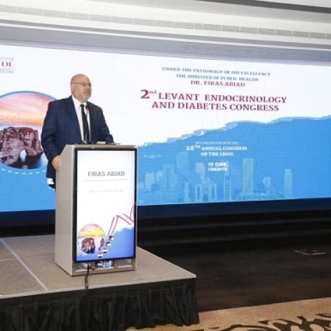 الأبيض افتتح مؤتمر المشرق العربي للغدد والسكري: ضرورة إرساء تعاون صحي عربي في مواجهة التحديات المشتركة