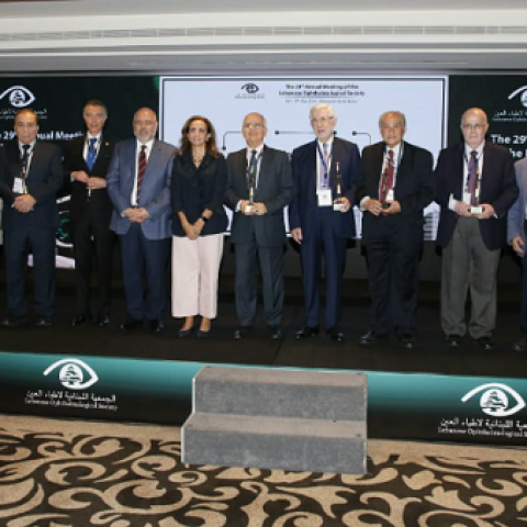الأبيض يدعو في الاجتماع السنوي لأطباء العيون إلى دعم الرعاية الأولية وشمول عدد أكبر من المرضى 