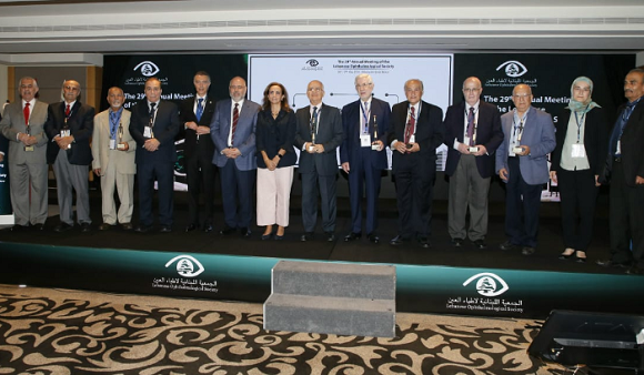 الأبيض يدعو في الاجتماع السنوي لأطباء العيون إلى دعم الرعاية الأولية وشمول عدد أكبر من المرضى 