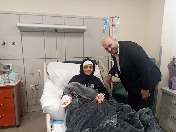 وزير الصحة العامة يعاين الإعلامية فرج في مستشفى الزهراء 