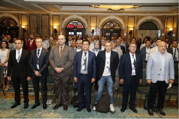 ناصر الدين إفتتح مؤتمر أطباء العيون