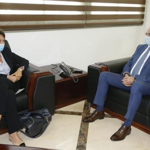 وزير الصحة بحث مع السفيرة الفرنسية في تفعيل التعاون الثنائي في المجالات الصحية 