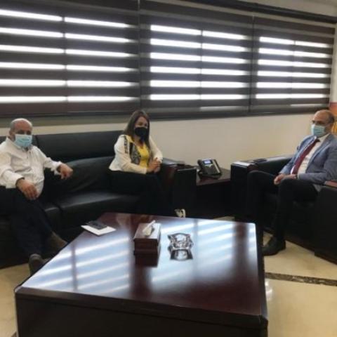 حسن عرض وقائمقام جبيل لدور البلديات في مواكبة خطة التلقيح