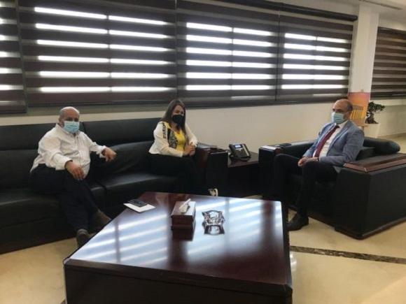 حسن عرض وقائمقام جبيل لدور البلديات في مواكبة خطة التلقيح