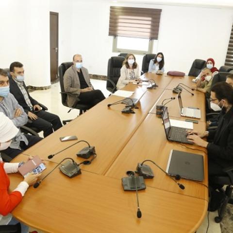 حسن تابع تطوير آلية عمل الـ1214 لتحديد سقف زمني بخمس دقائق للمكالمة