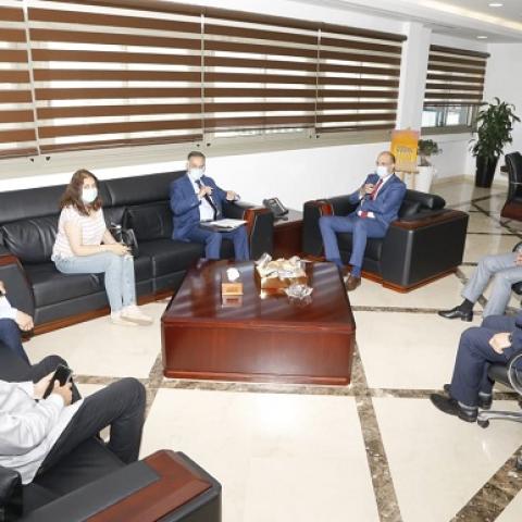 وزير الصحة نوه بقرار دفع بدلات الأطباء ومستحقات المستشفيات وتابع مع مستشفيات الشمال تسهيل قبض مستحقاتها 