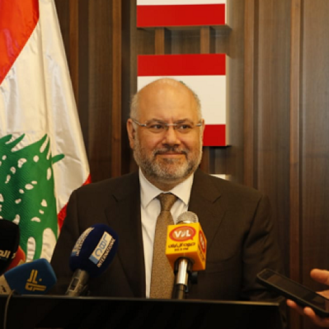 الابيض تابع ملف مستلزمات غسل الكلى 