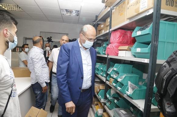 وزير الصحة دهم مستودعات لمستلزمات غسل الكلى