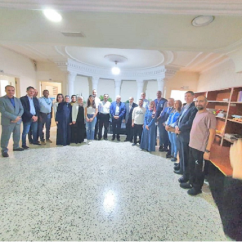 وزير الصحة يزور مختبر ميكروبيولوجيا الصحة والبيئة في الجامعة اللبنانية