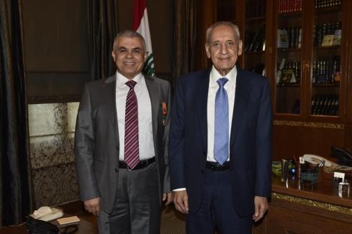 منح مدير عام وزارة الصحّة العامة بالإنابة، وسام الأرز الوطني برتبة ضابط