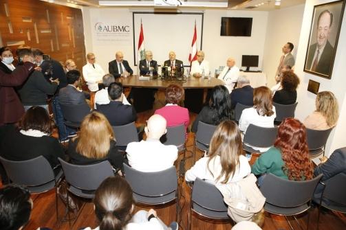 مؤتمر صحافي عرض تفاصيل العملية الجراحية الأولى والناجحة لفصل توأم في الأميركية