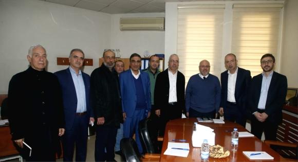 الأبيض زار البقاع متابعا لقاءاته لشرح آلية الزيادات الكبيرة على التغطية الصحية ويعقد مؤتمرا صحافيا غدا 