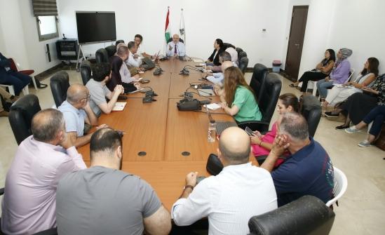 الأبيض التقى خلية الازمة في صيدا وجمعيات معنية بتقديم الخدمات للنازحين