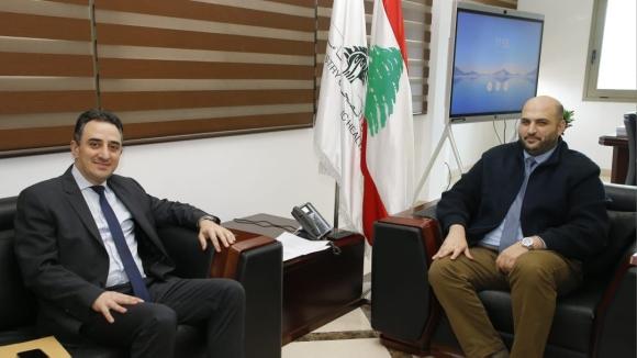 ناصر الدين عرض أوضاع مستشفى الحريري واستقبل نوابًا