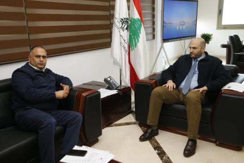 ناصر الدين عرض أوضاع مستشفى الحريري واستقبل نوابًا