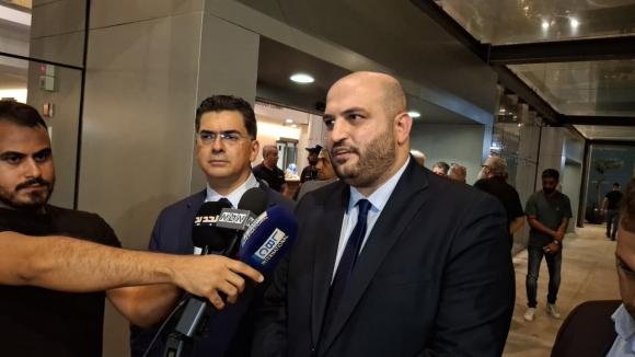 وزيرا الصحة والاعلام تفقدا الجريحة أماني شرارة في الجامعة الأميركية: نموذج للمرأة الجنوبية الصابرة